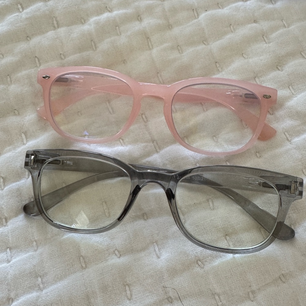 Pink and Gray Eyeglasses Set